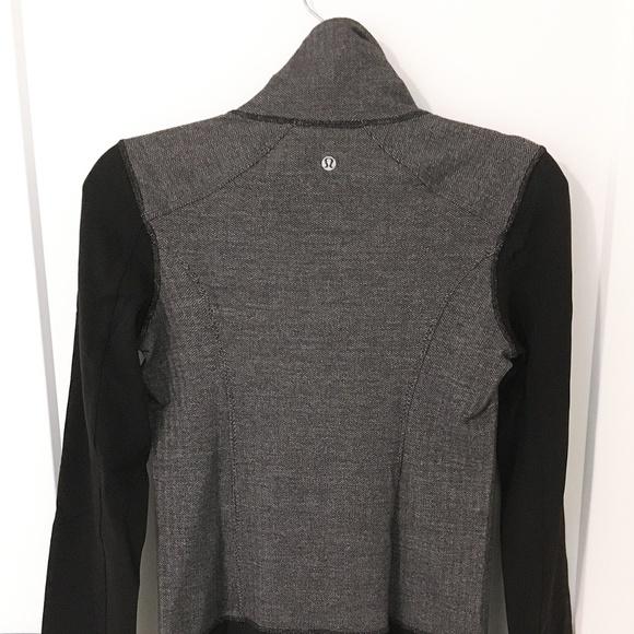 lululemon athletica Gray and Black Sweatshirt - Picture 4 of 7